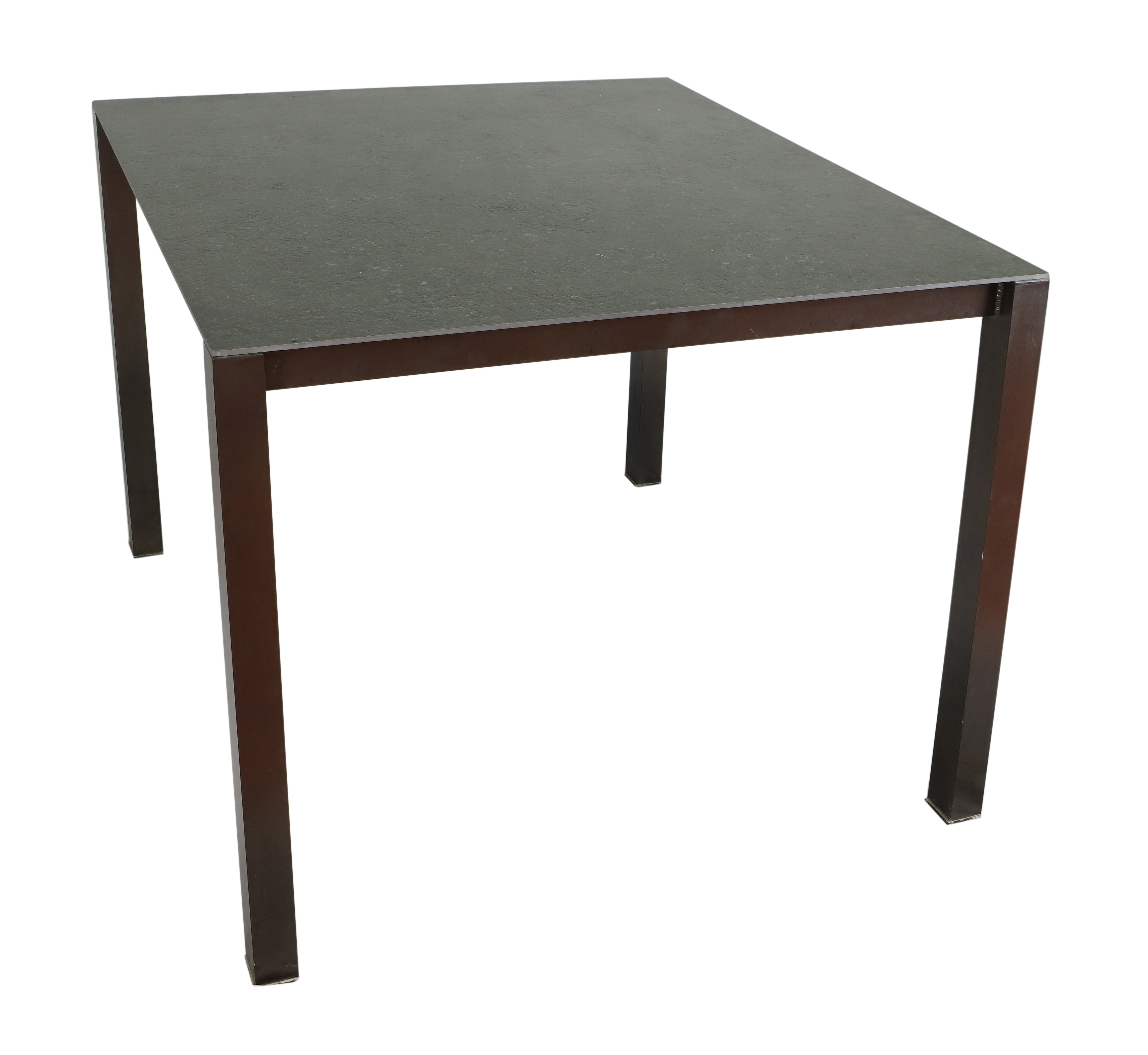 Kira - Table